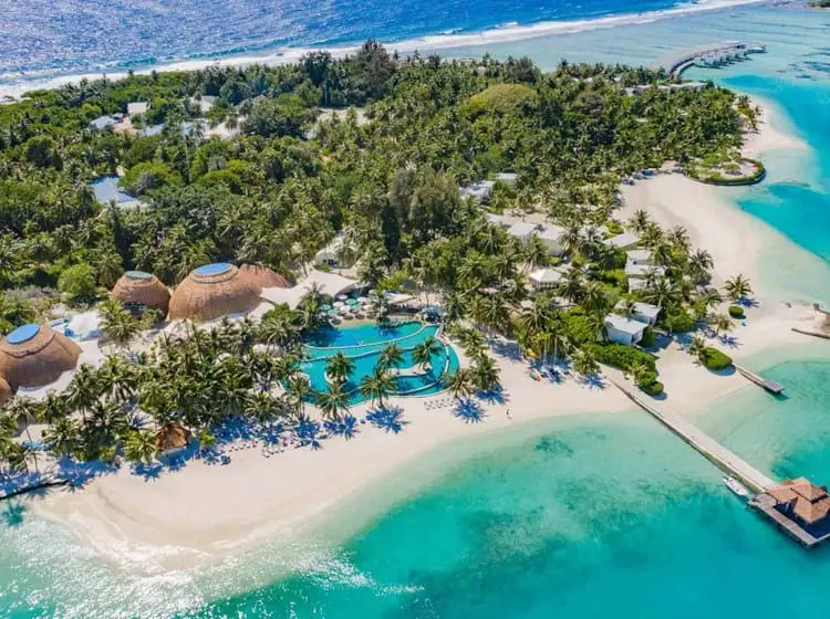 홀리데이 인 리조트 칸두마 몰디브