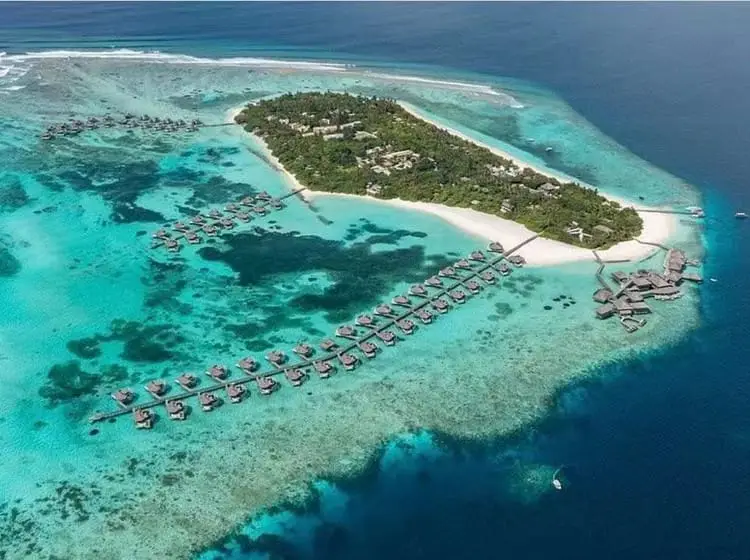 Six Senses Latitude Laamu - 6-Star Maldives Resort